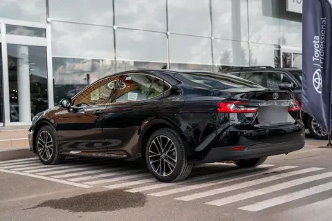 Toyota Camry 2026 — миниатюра 5