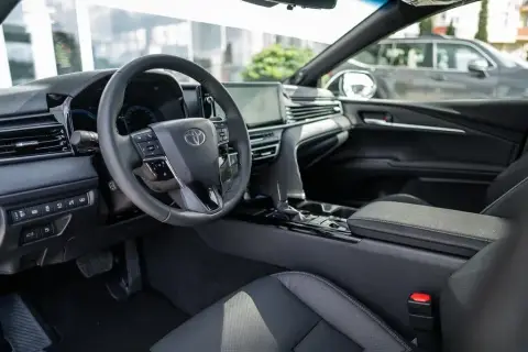 Toyota Camry 2026 — миниатюра 8