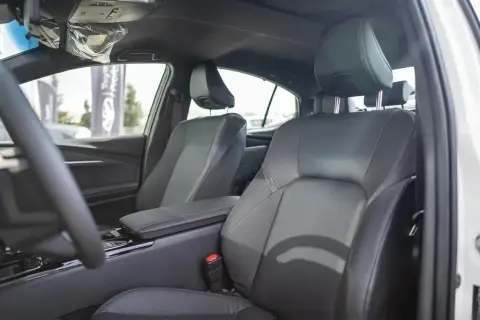 Toyota Camry 2026 — миниатюра 9