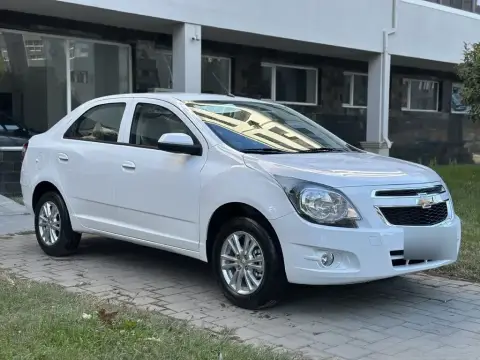 Chevrolet Cobalt 2026 — миниатюра 4