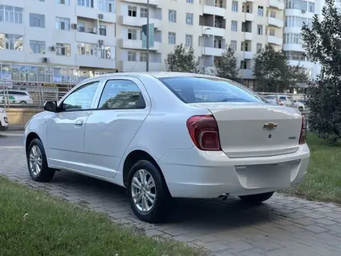 Chevrolet Cobalt 2026 — миниатюра 5
