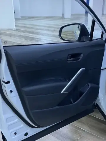 Toyota Corolla Cross 2025 — миниатюра 2