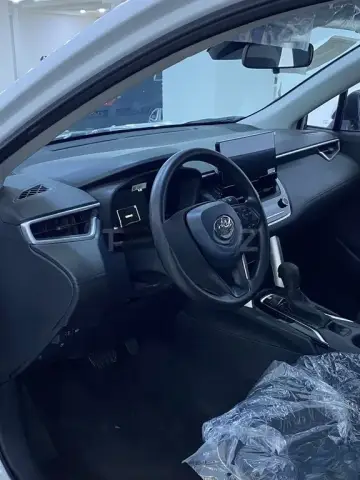 Toyota Corolla Cross 2025 — миниатюра 3