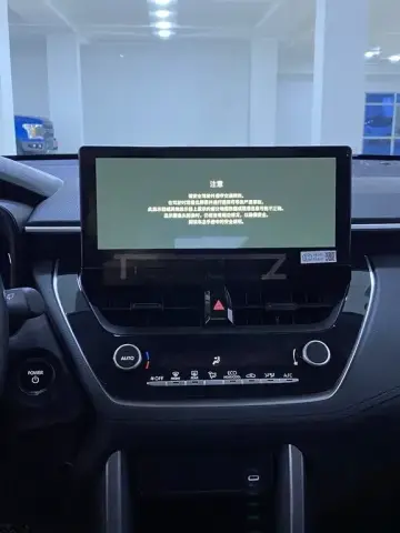 Toyota Corolla Cross 2025 — миниатюра 4