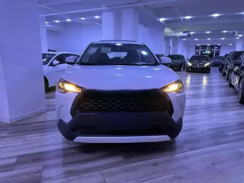Toyota Corolla Cross 2025 — миниатюра 10