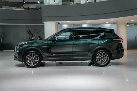 Lynk & Co 09 2025 — миниатюра 7