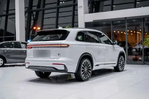 Geely Monjaro 2025 — миниатюра 8
