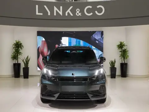 Lynk & Co 06 2025 — миниатюра 2