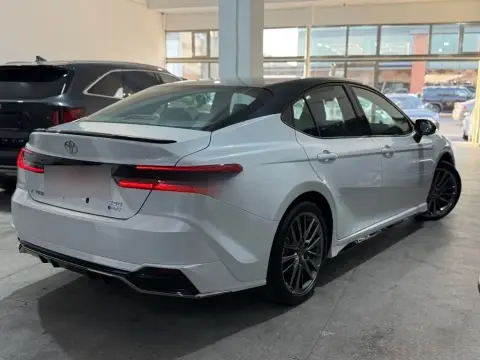 Toyota Camry 2026 — миниатюра 5