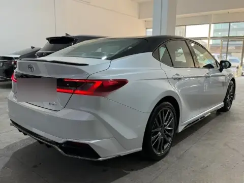 Toyota Camry 2026 — миниатюра 10