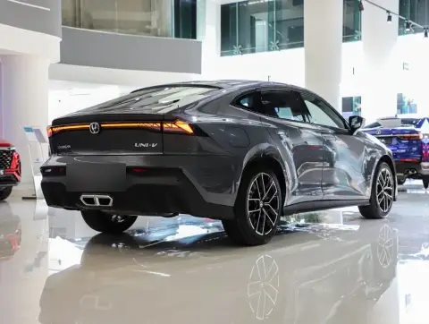 Changan Uni-V iDD 2025 — миниатюра 8