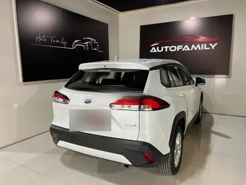 Toyota Corolla Cross 2025 — миниатюра 5