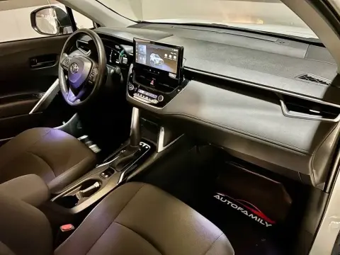 Toyota Corolla Cross 2025 — миниатюра 8