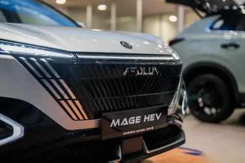 Dongfeng Aeolus Mage HEV 2026 — миниатюра 5