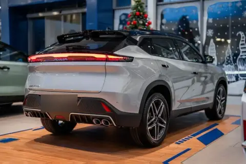 Dongfeng Aeolus Mage HEV 2026 — миниатюра 10