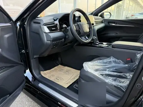 Toyota Camry 2026 — миниатюра 10
