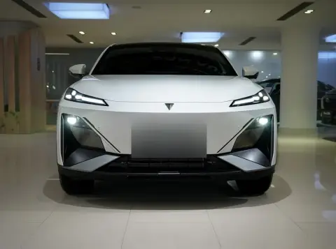 Changan Deepal S07 2025 — миниатюра 1