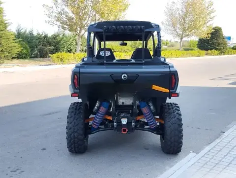 BRP Commander MAX XT-P 1000R 2025 — миниатюра 6