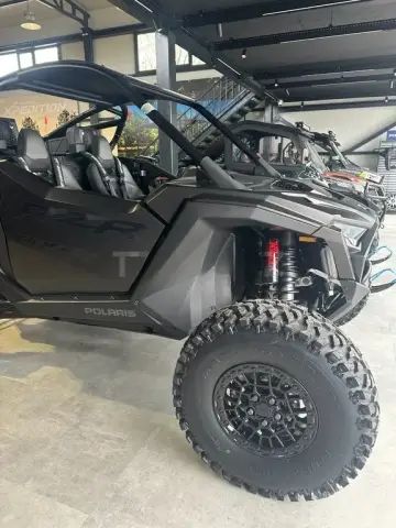 Polaris RZR Pro R Ultimate 2025 — миниатюра 2