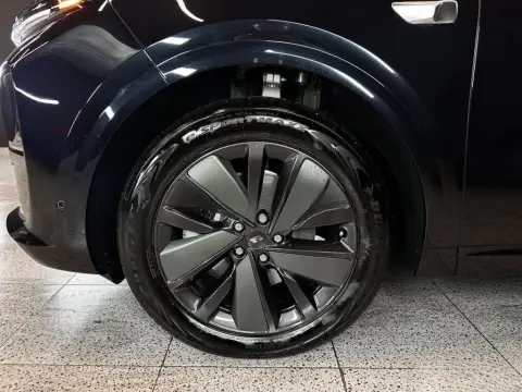 Li Auto L7 2025 — миниатюра 9