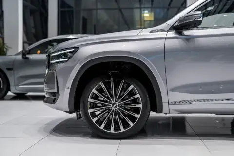 Geely Monjaro 2025 — миниатюра 5