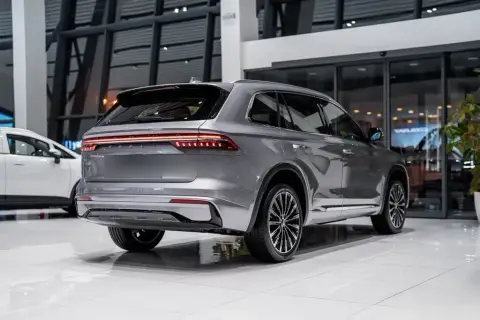 Geely Monjaro 2025 — миниатюра 7