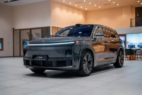 Li Auto L7 2025 — миниатюра 2
