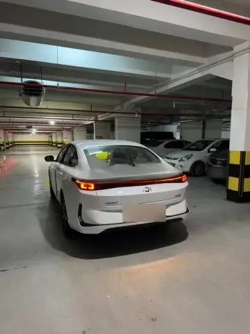 Changan Qiyuan A05 2025 — миниатюра 6