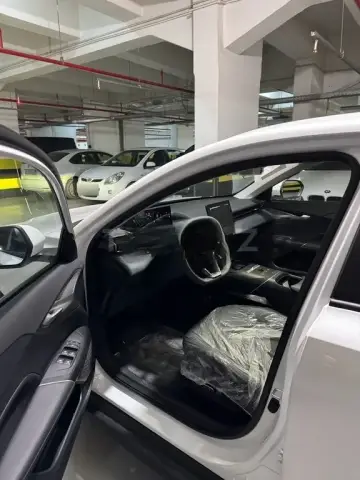 Changan Qiyuan A05 2025 — миниатюра 9