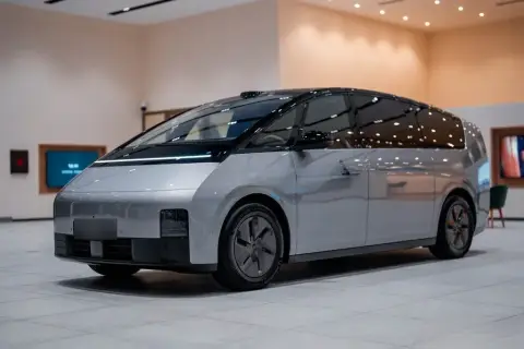 Li Auto Mega 2025 — миниатюра 4