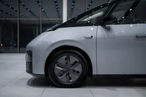 Li Auto Mega 2025 — миниатюра 6