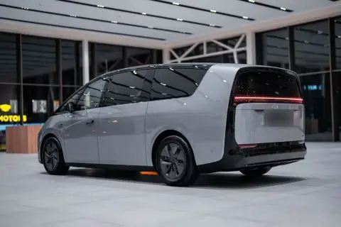 Li Auto Mega 2025 — миниатюра 7