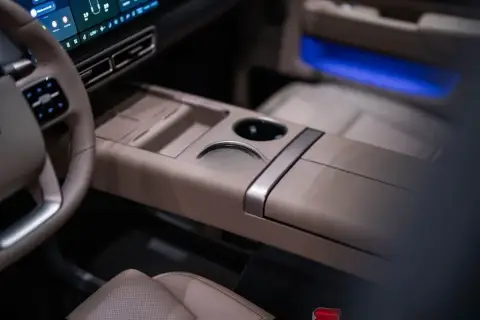 Li Auto Mega 2025 — миниатюра 10