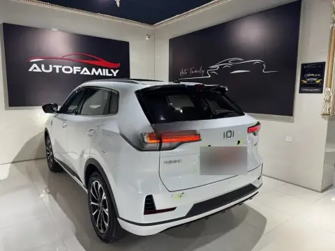 Changan Qiyuan Q05 2025 — миниатюра 6