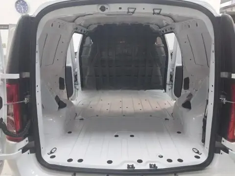 LADA (VAZ) Largus 2026 — миниатюра 7