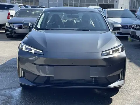 Changan Qiyuan A05 2025 — миниатюра 1