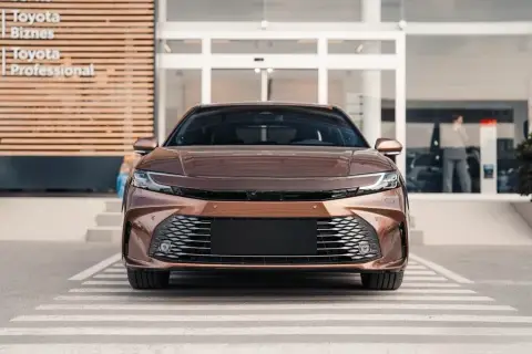 Toyota Camry 2026 — миниатюра 2