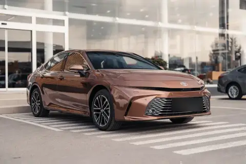 Toyota Camry 2026 — миниатюра 4