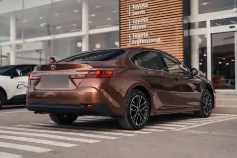 Toyota Camry 2026 — миниатюра 7