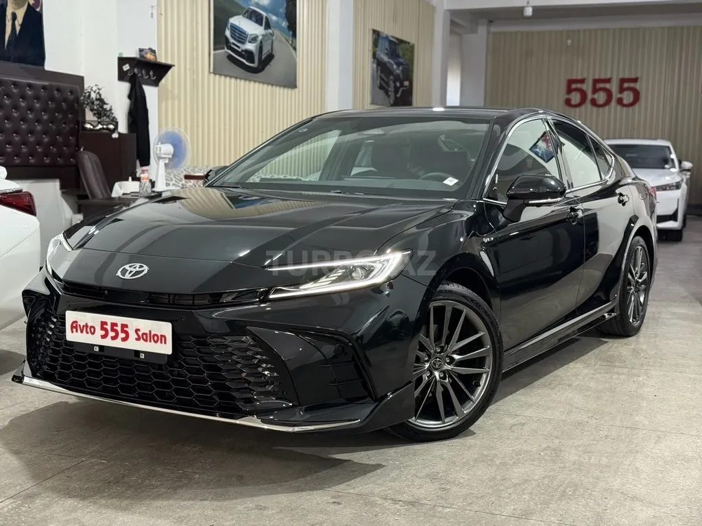Toyota Camry 2026 — фото 1 из 10
