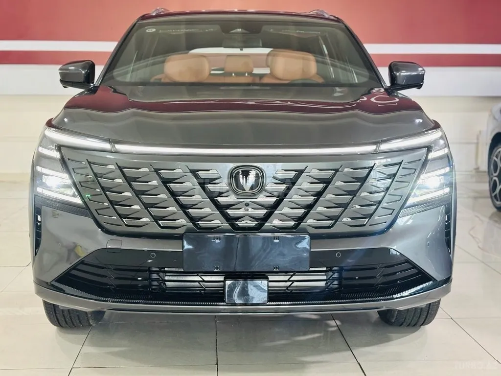 Changan CS 75 Plus 2025 — фото 1 из 10