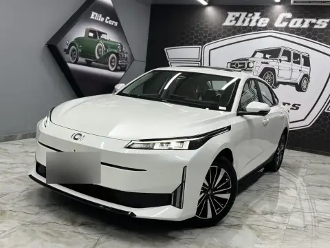 Changan Qiyuan A05 2025 — миниатюра 8