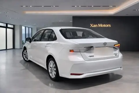 Toyota Corolla 2025 — миниатюра 6