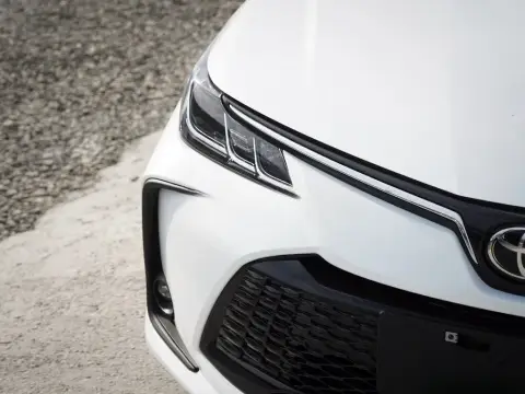 Toyota Corolla 2025 — миниатюра 2