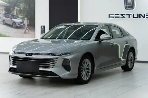 Bestune B70 2026 — миниатюра 6