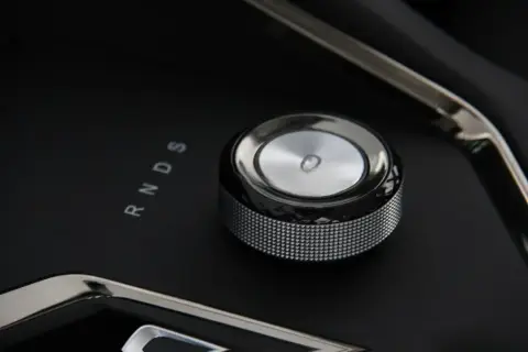 JAC JS8 2026 — миниатюра 9