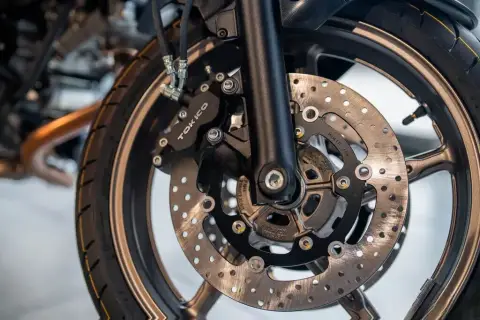Suzuki SV 650 2025 — миниатюра 7