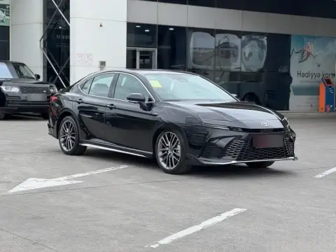 Toyota Camry 2025 — миниатюра 1