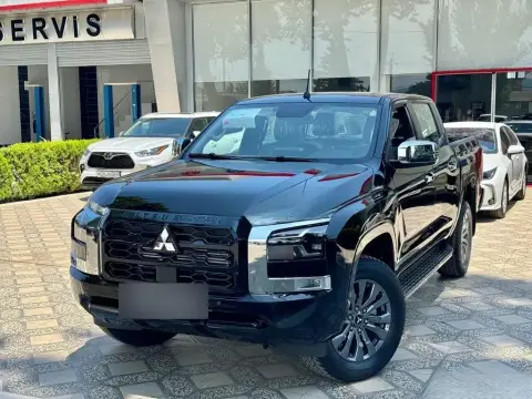 Mitsubishi L200 2025 — миниатюра 4