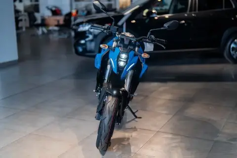 Suzuki GSX-8S 2025 — миниатюра 2